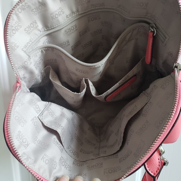 Never used Michael Kors Crossbody - Picture 3 of 5